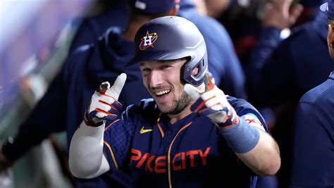 Bregman’s homer lifts Astros over Cubs 6-4; Bellinger hurt